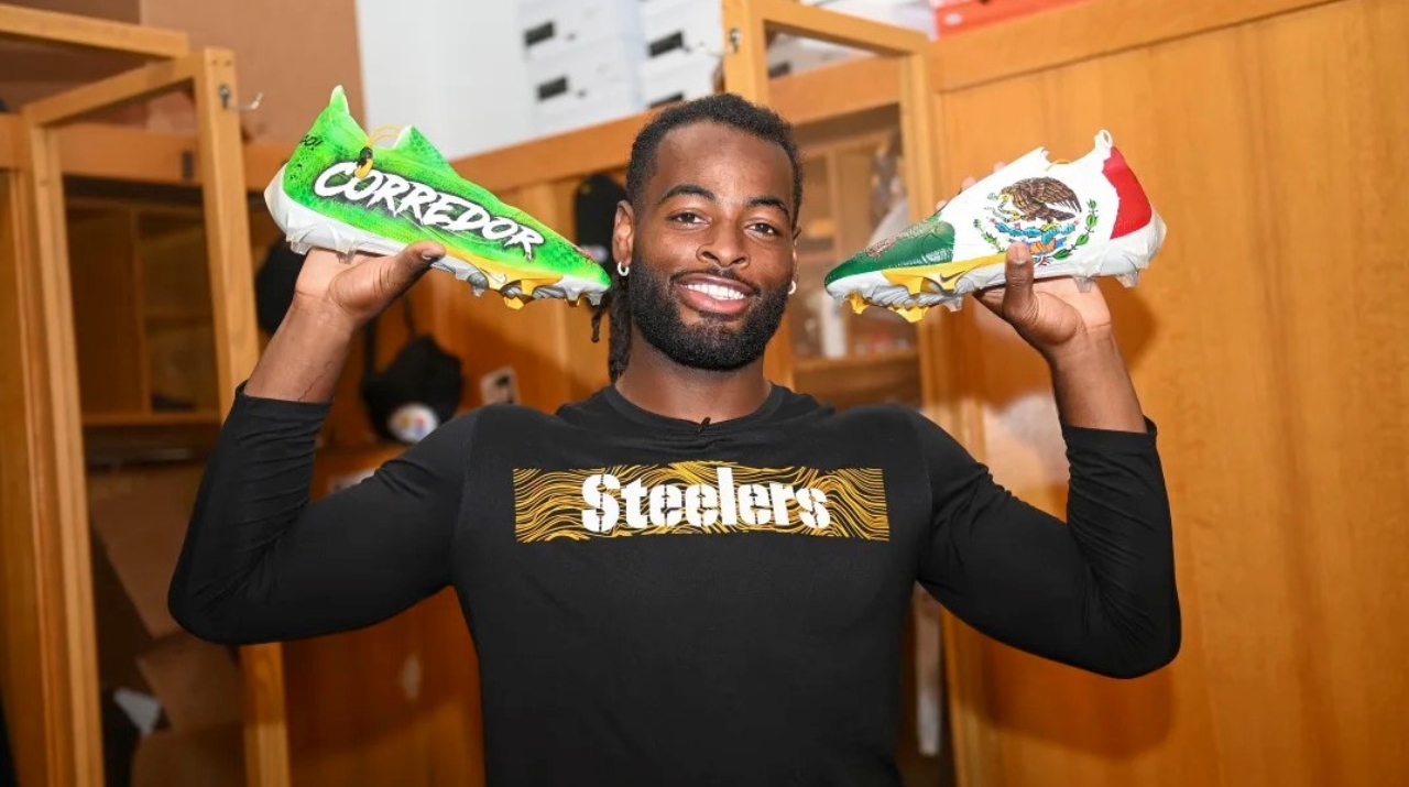 Najee Harris con su calzado especial. (Foto: Pittsburgh Steelers)