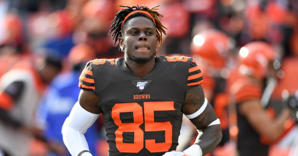 David Njoku le pide un trade a los Browns