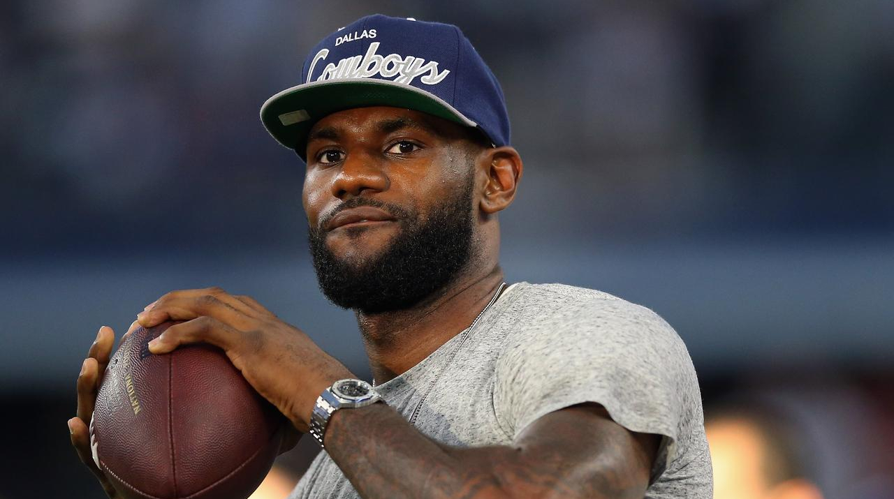 Estrella de Pittsburgh Steelers le advierte a LeBron James que no opine de NFL