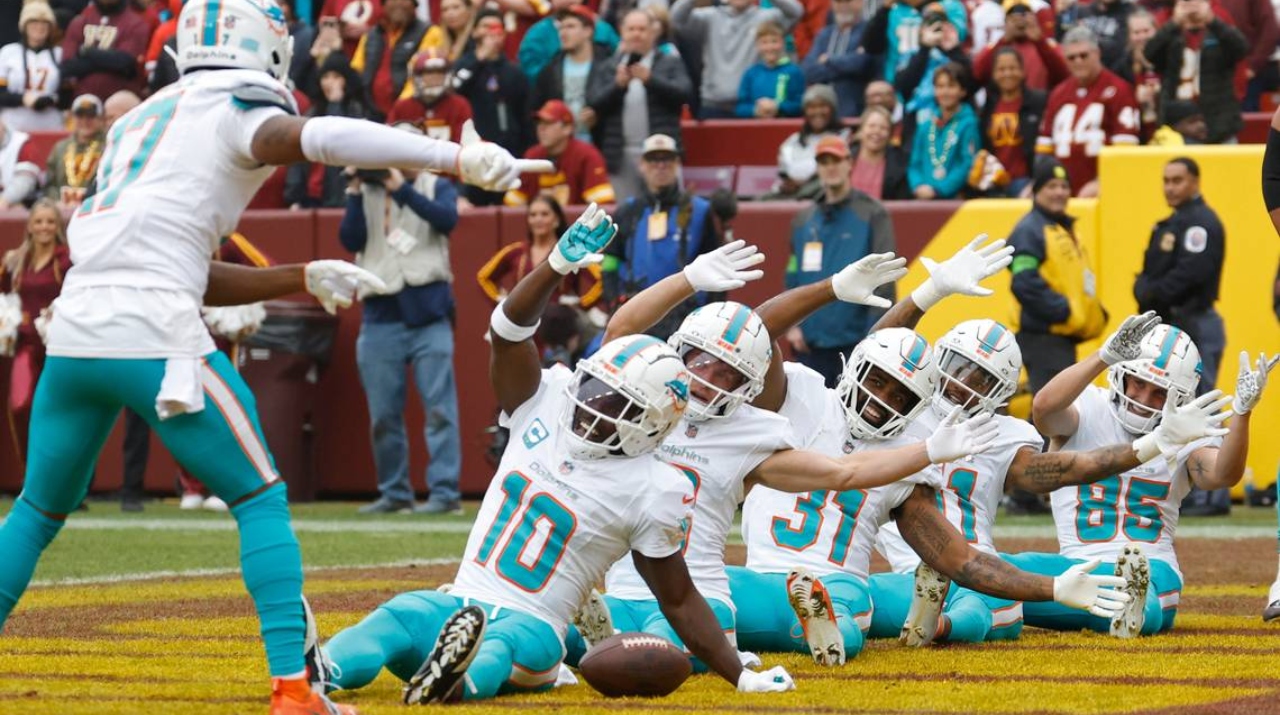 Miami Dolphins vence a Washington Commanders y alcanza récord que no se veía desde hace 22 años