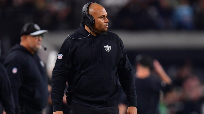 Las Vegas Raiders confirma quien será su entrenador en jefe para la NFL 2024