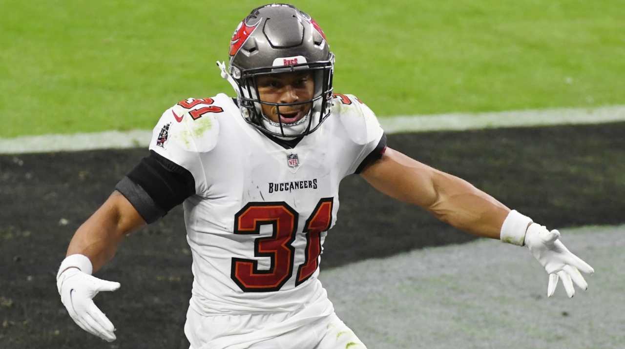 Tampa Bay Buccaneers y Antoine Winfield Jr acuerdan renovación millonaria