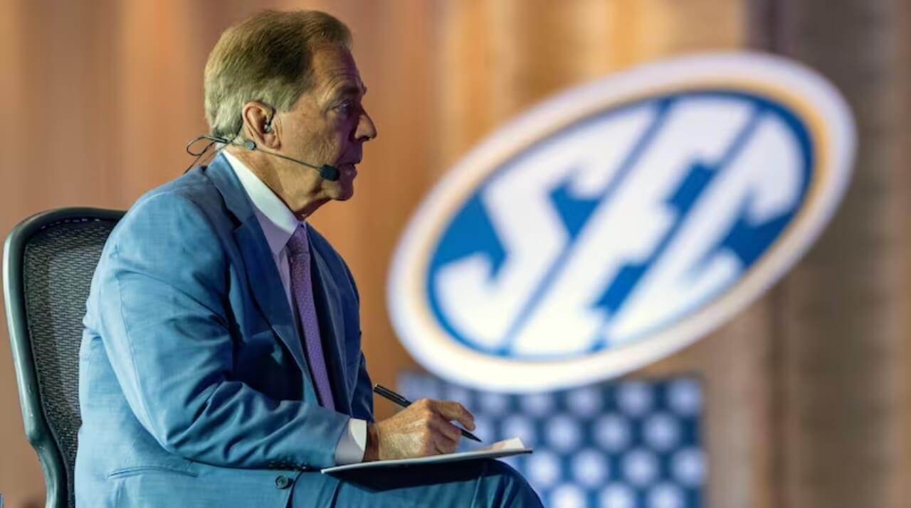 La insólita razón por la cual Nick Saban no pudo ingresar al día de prensa de la SEC