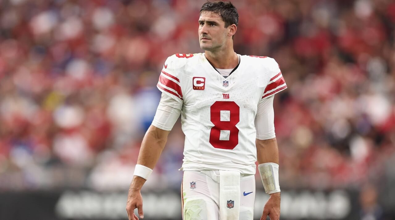 Daniel Jones firmó con Minnesota Vikings tras ser cortado por New York Giants