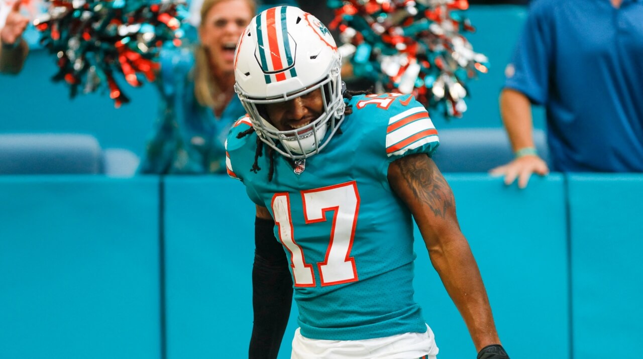 ¿Por qué no juega hoy Jaylen Waddle con Miami Dolphins vs. San Francisco 49ers?