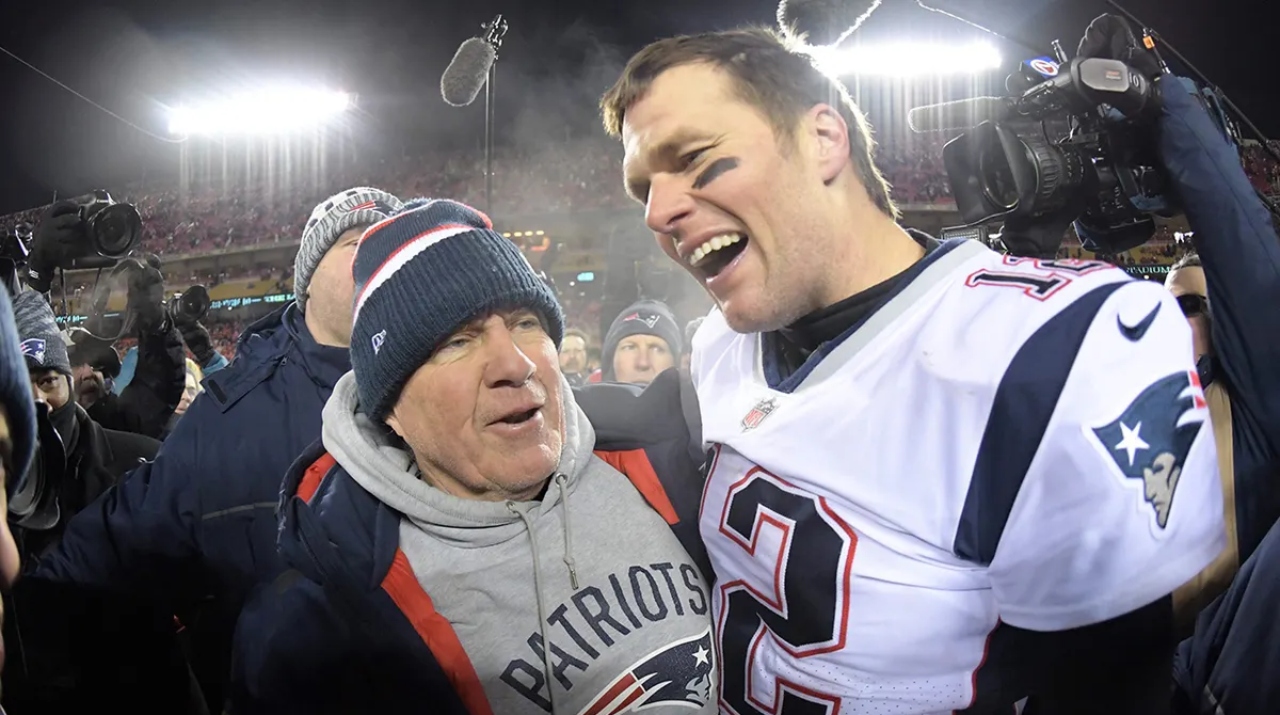 REPORTE: Tom Brady quiere que Bill Belichick sea el próximo entrenador de Las Vegas Raiders