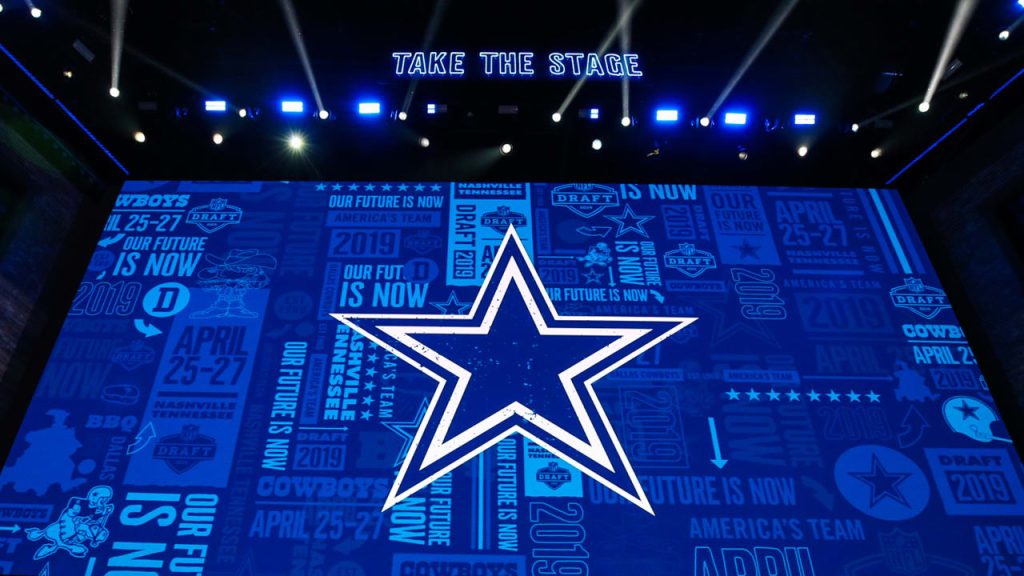Dallas Cowboys en el reloj. Foto - Perry Knotts