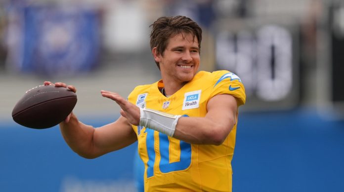 Justin Herbert, mariscal de los Chargers. (Foto: AP)