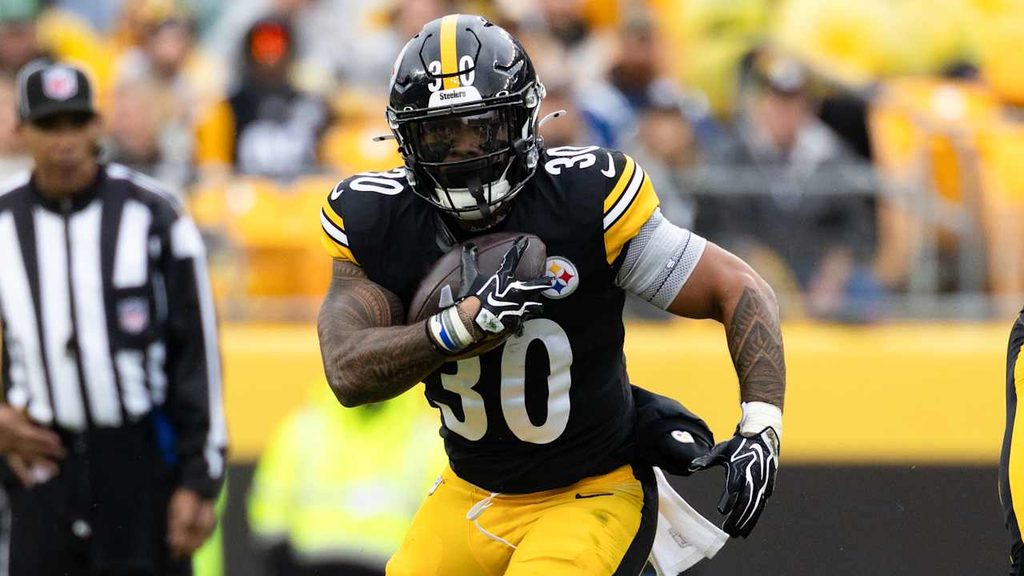 Jaylen Warren es el motor de la ofensiva comandada por Aaron Rodgers. Foto: nfl.com